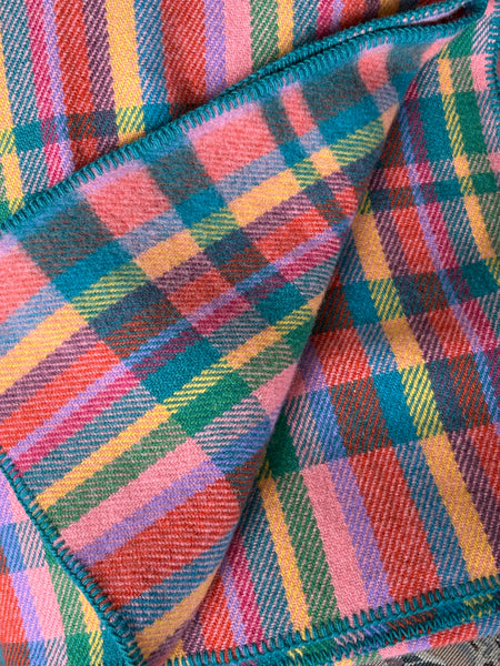 MacAusland’s Queen Blanket 2026 Special Edition No.8