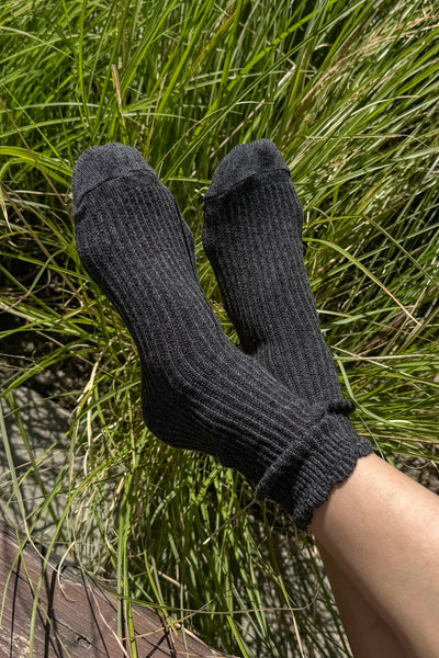 Linen Scallop Socks - Charcoal