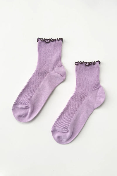 THE PETITE RUFFLED MODAL SOCKS - LILAC/BROWN