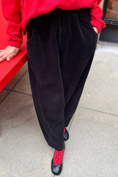 Soft Corduroy Arc Pants - Black