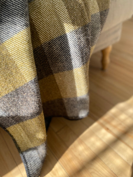 MacAusland's Throw Blanket - Olive and Black