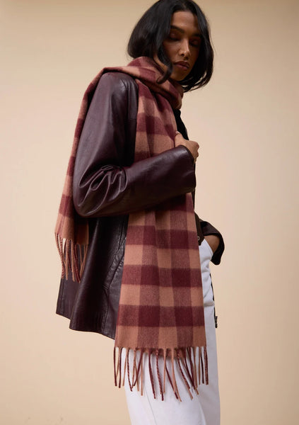 Lambswool Oversized Scarf in Fig and Brown Gingham