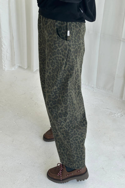 Arc Pants - Leopard Fern