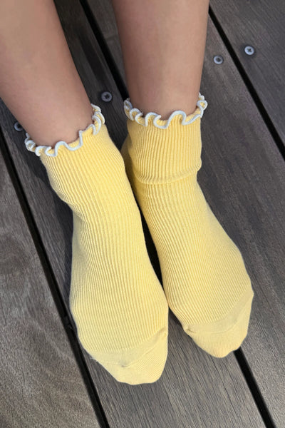 THE PETITE RUFFLED MODAL SOCKS - BUTTER / BABY BLUE