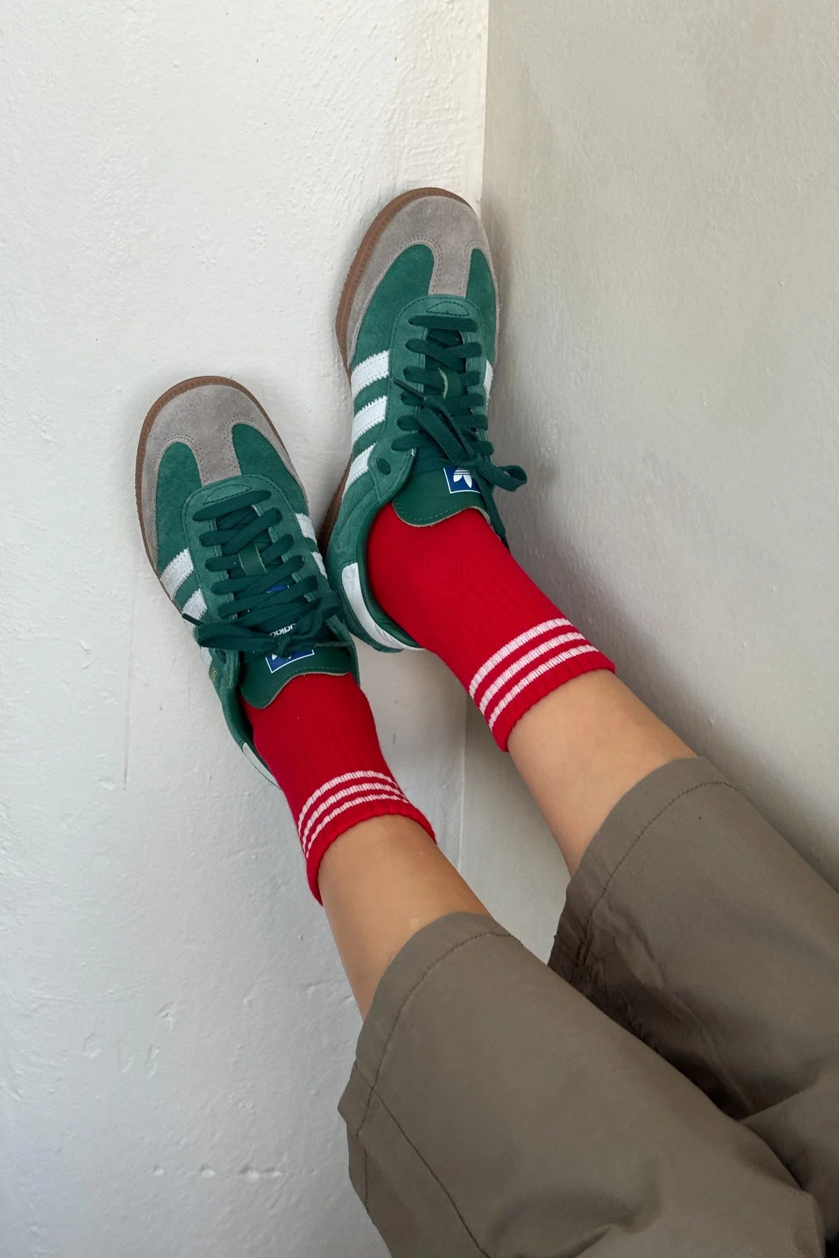 Girlfriend Socks - Scarlet