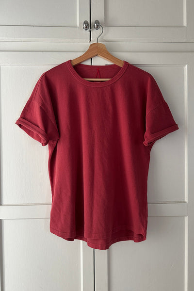 Her Tee - Red