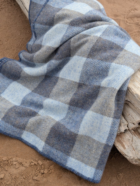 MacAusland's Throw Blanket - Island Blues