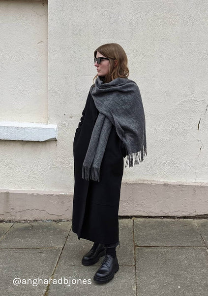 Lambswool Oversized Scarf in Charcoal
