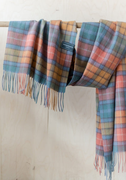 Lambswool Oversized Scarf in Antique Buchanan Tartan