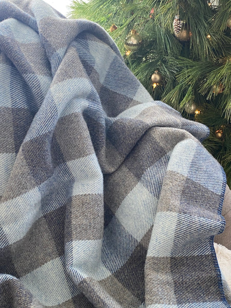 MacAusland's Throw Blanket - Island Blues